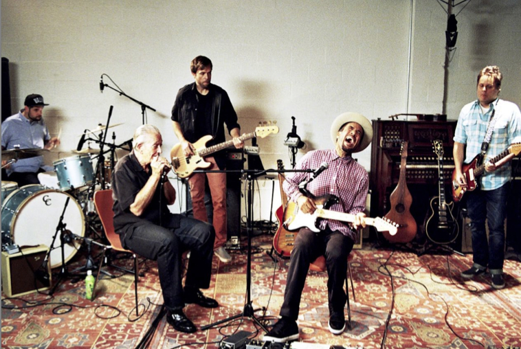 "Ben-Harper-and-Charlie-Musselwhite"
