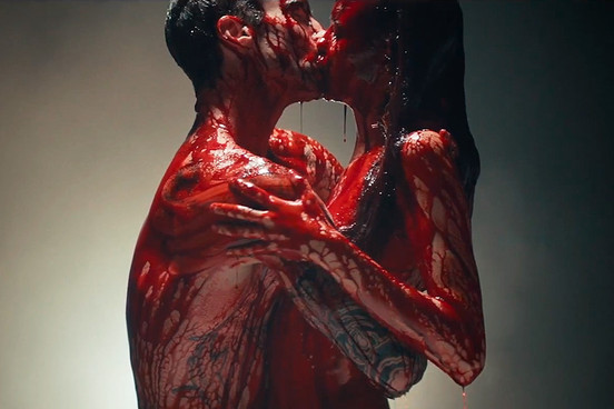 2014Maroon5_Animals_Screen_2_021014