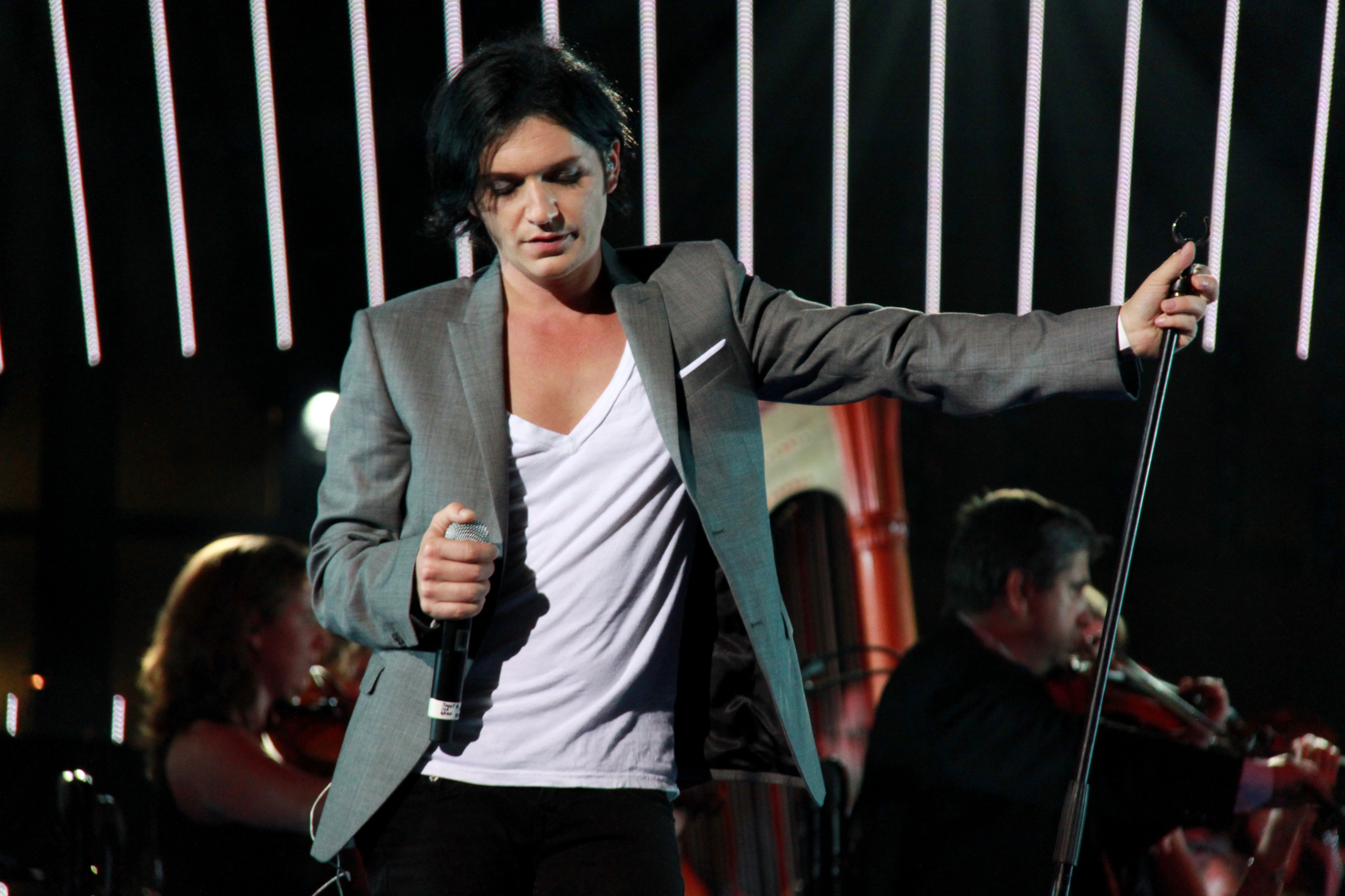 "Brian_Molko_in_the_European_Parliament"